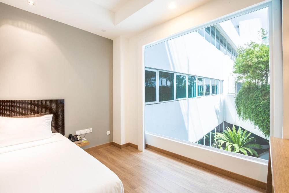 Room image 5
